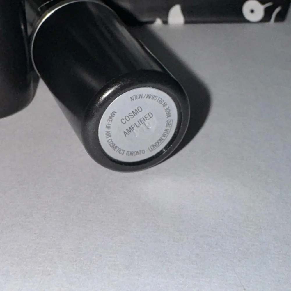 MAC Cosmo Lipstick